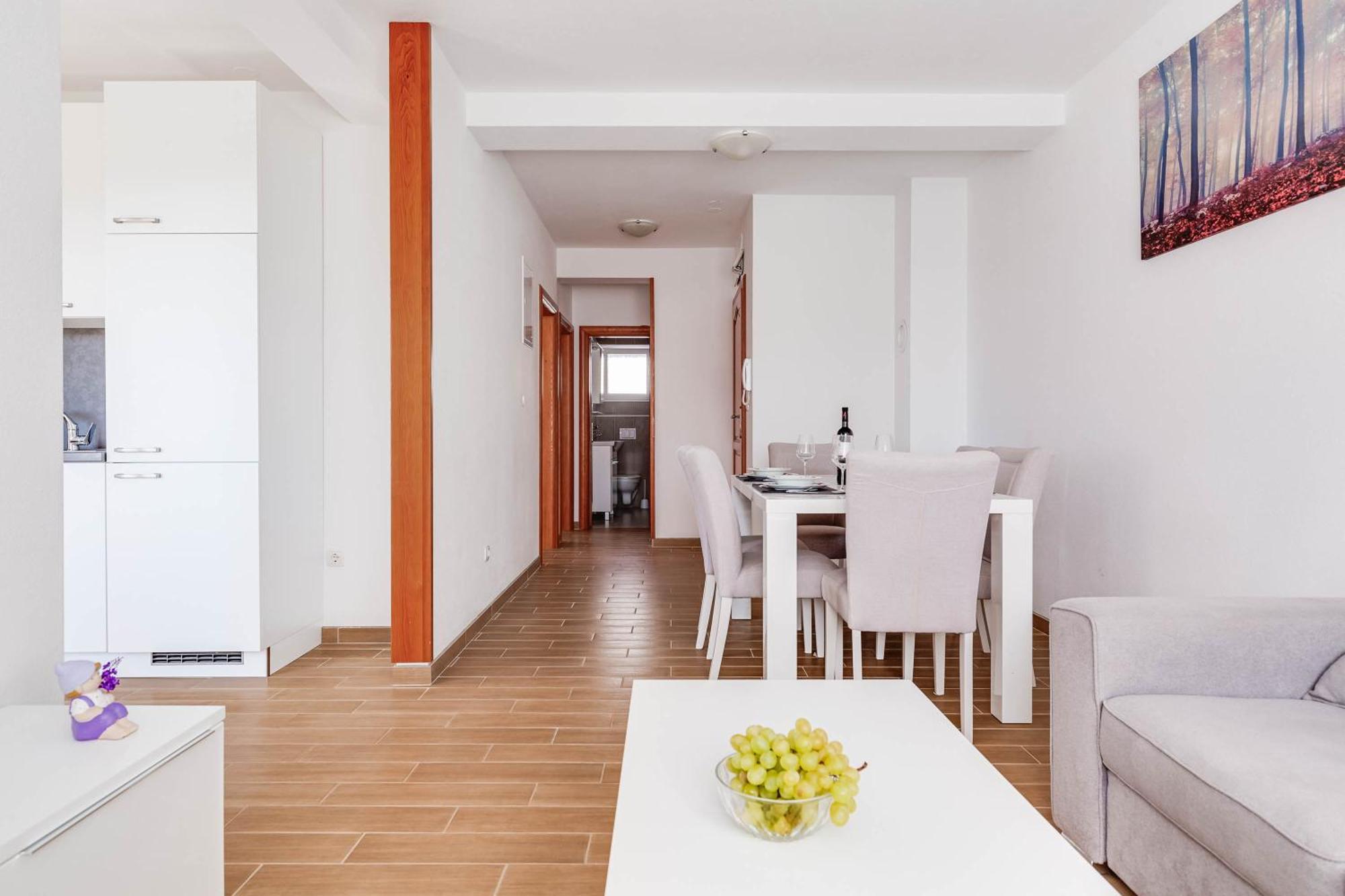 Apartmani Pocrnic Pakostane Luaran gambar